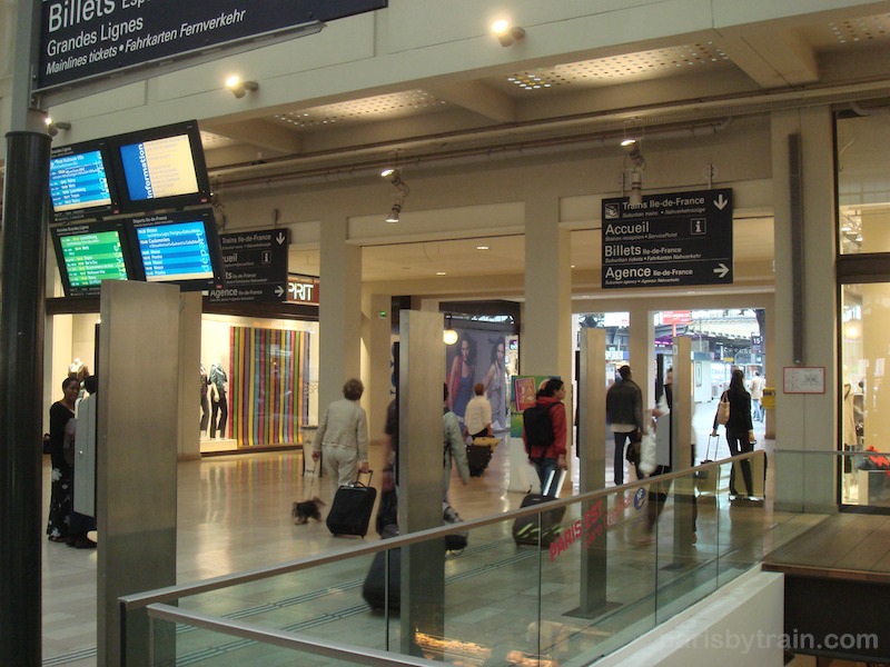 Ile de France trains at Gare de l\'Est