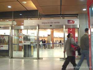 Gare Montparnasse TGV Train ticket office