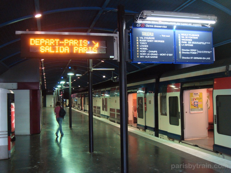Rer A Platform Disney To Paris Marne La Vallee Paris By Train