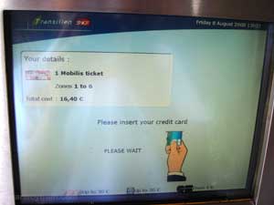 Paris Train Ticket Vending Machine insert payment card