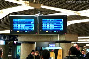 Gare de Lyon Suburban & TGV Train Departures Screen