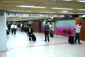 Gare de Lyon Train Station Level 2 Signs