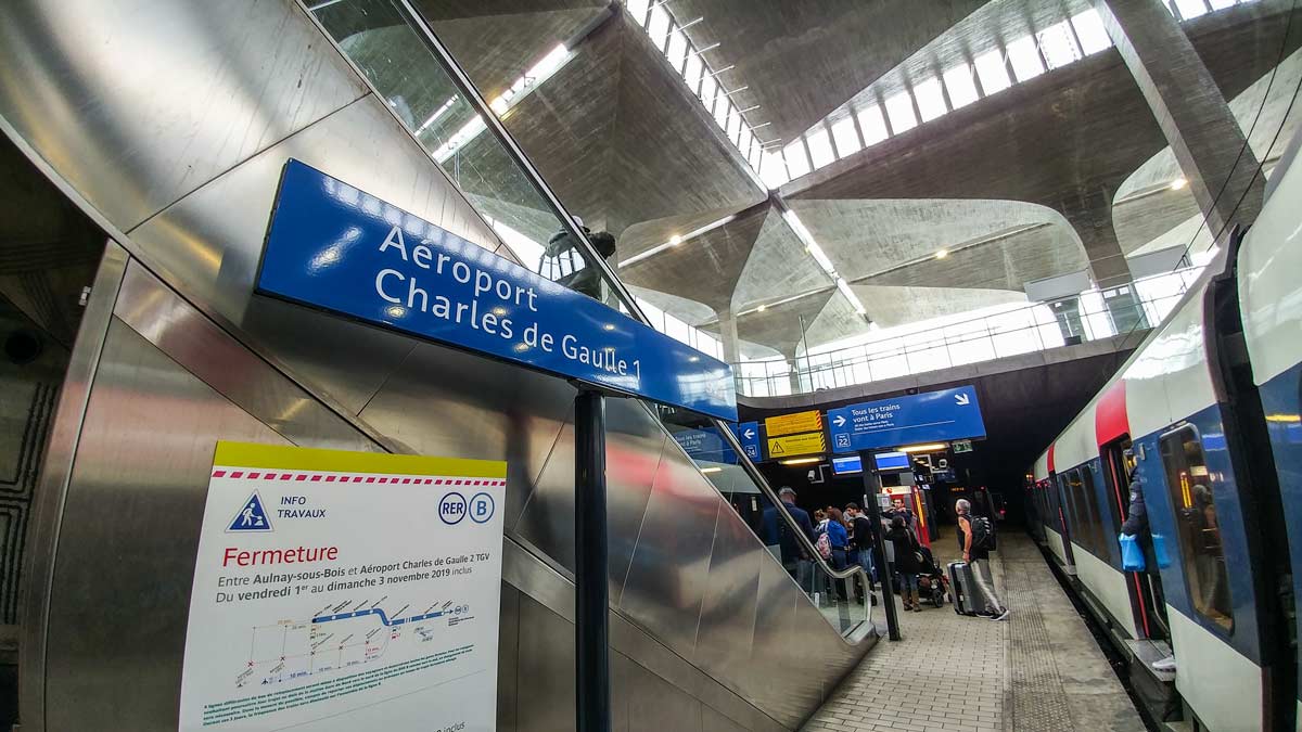 RER trains between Charles de Gaulle (CDG) Airport and Paris
